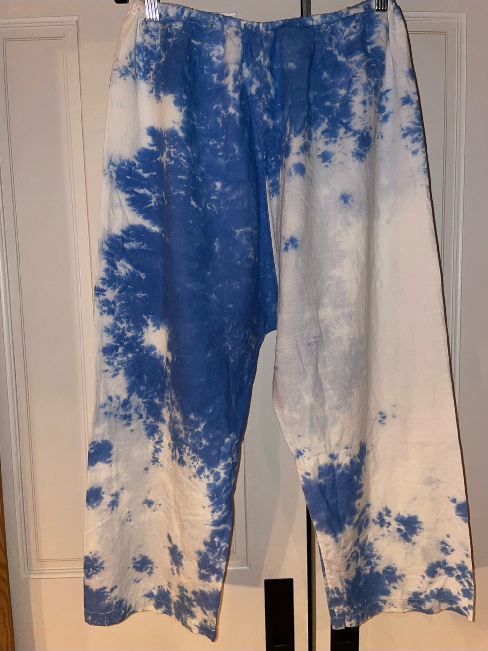Blue & White Tie-Dye Cropped Pants